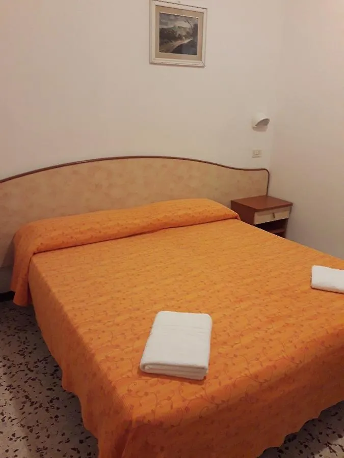 ***  Hotel Holiday Sunshine Summer Misano Adriatico Włochy